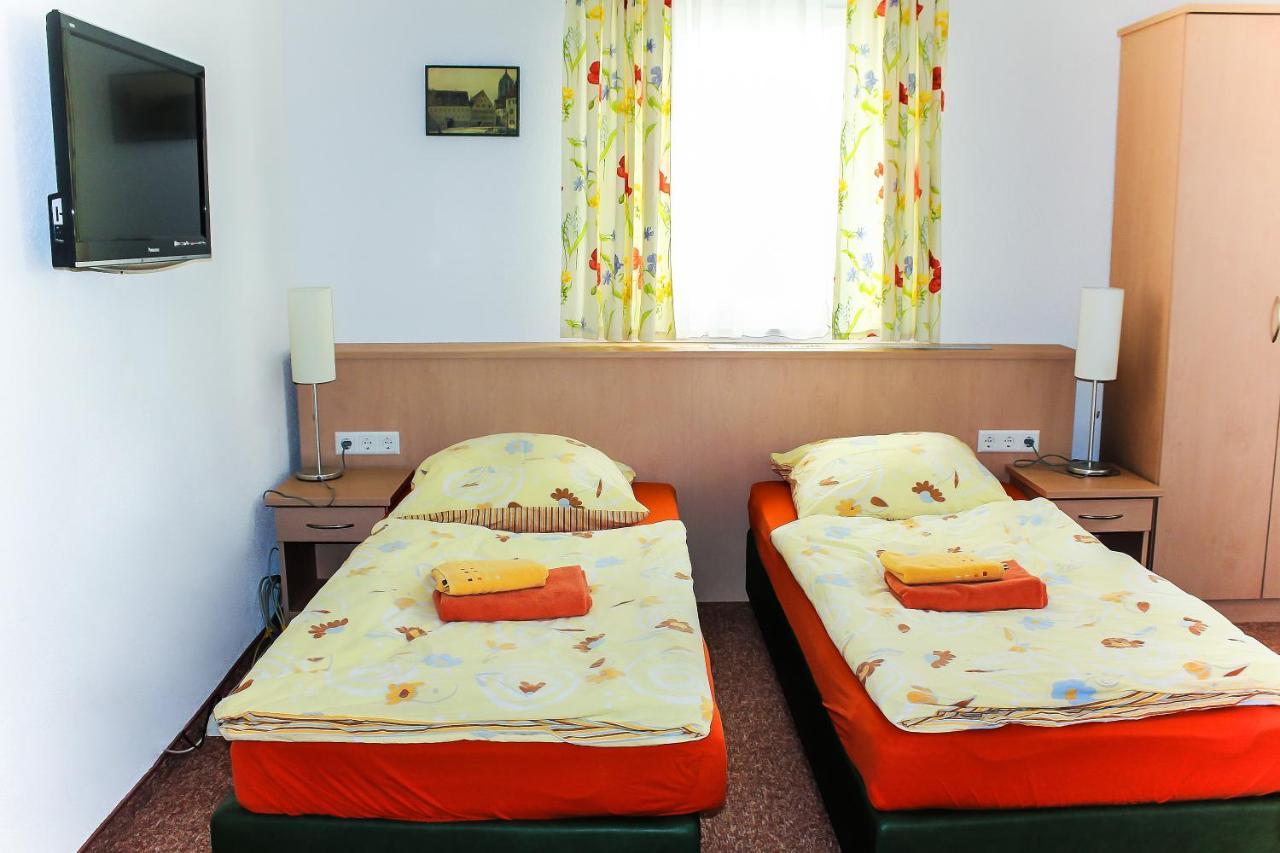 Gastehaus Heigeleshof Bed & Breakfast Улм Стая снимка